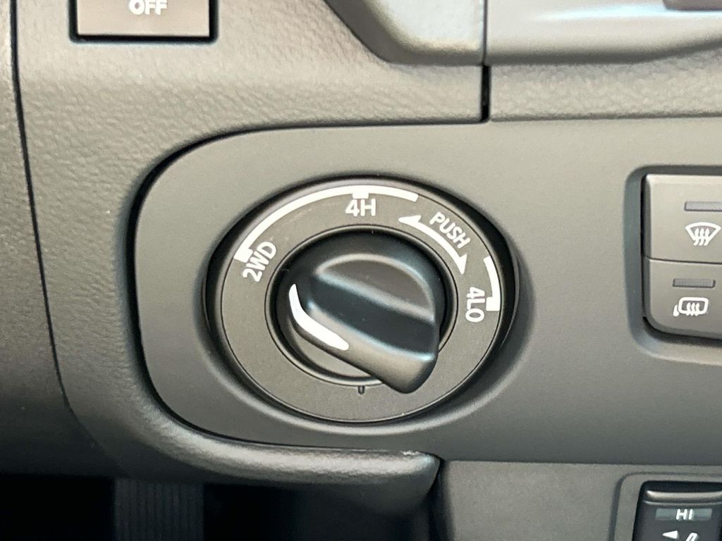 2026 Nissan Frontier PRO-4X - Photo 26