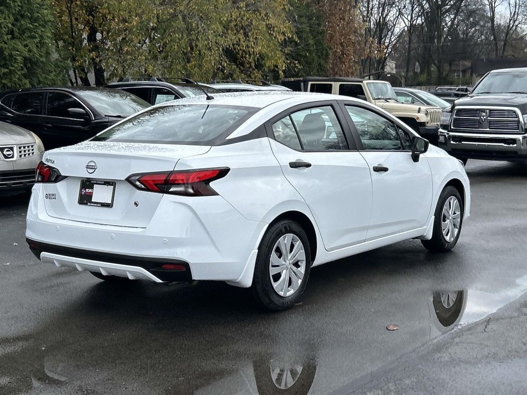 New 2025 Nissan Versa 1.6 S Sedan