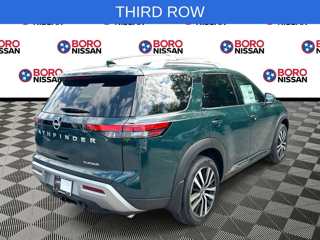 2025 Nissan Pathfinder Platinum photo 3