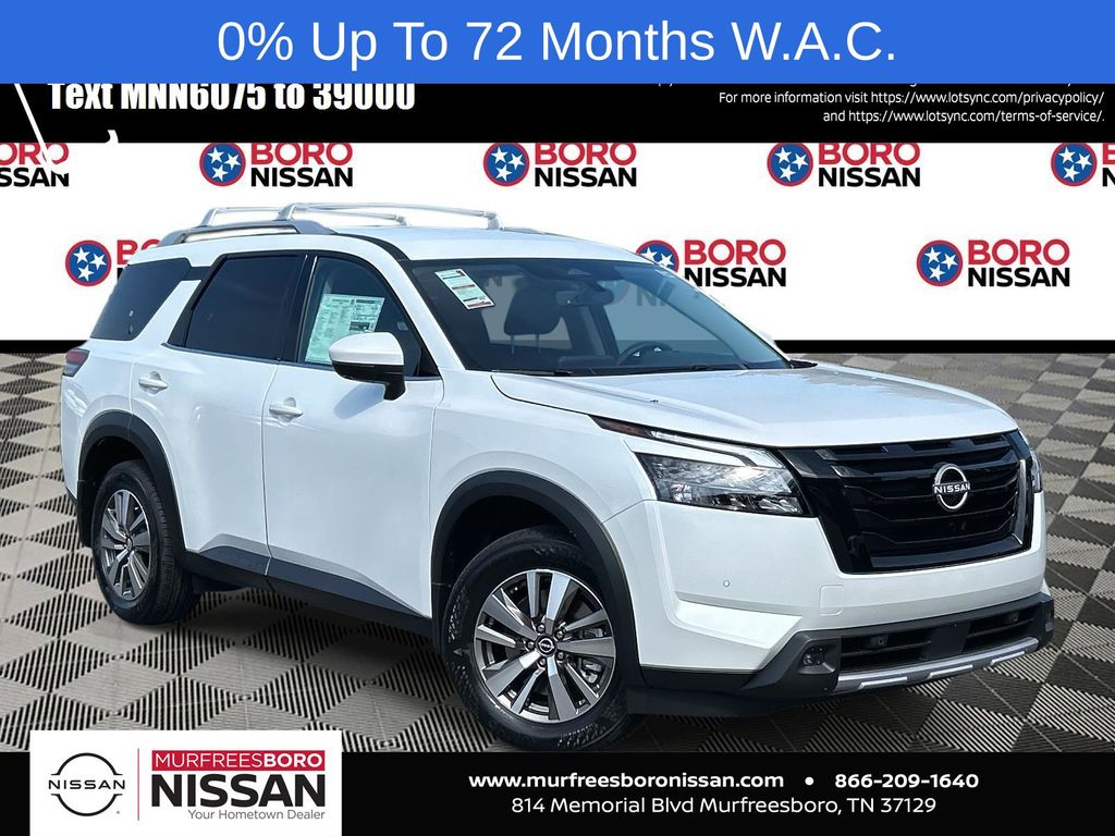 2025 Nissan Pathfinder SL's photo