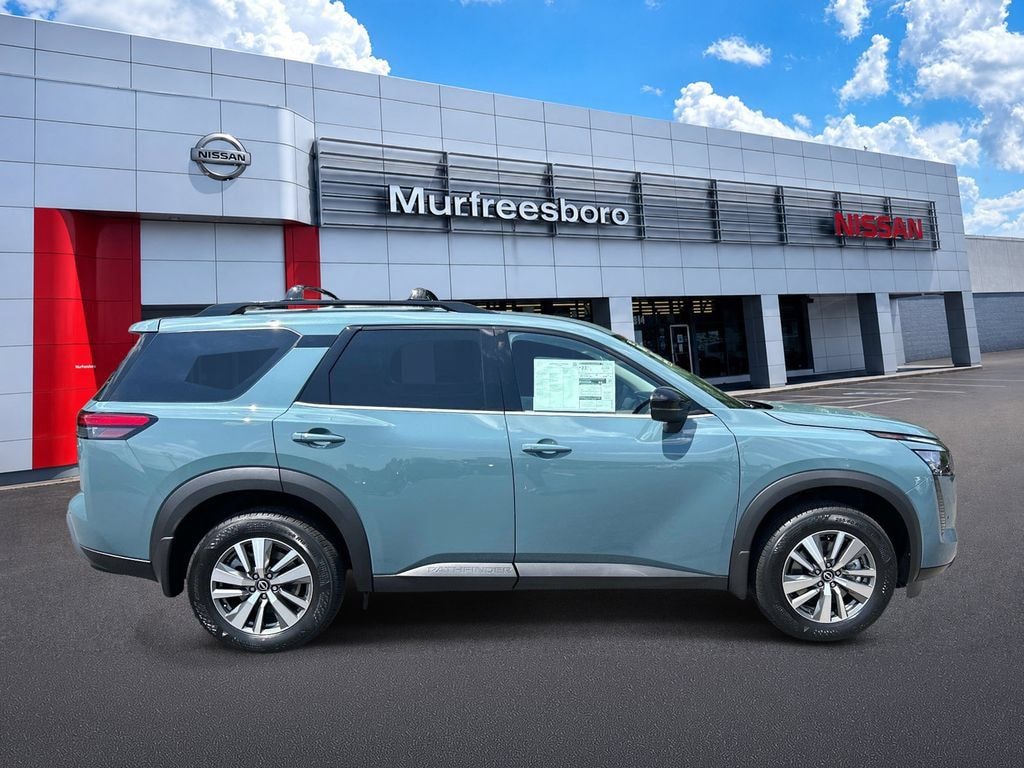 New 2026 Nissan Pathfinder SL SUV