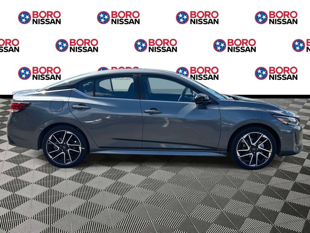 2025 Nissan Sentra SR photo 2