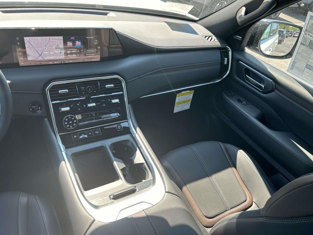 2026 Nissan Armada SL - Photo 16