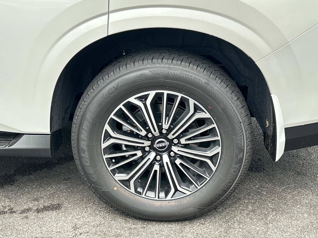 2026 Nissan Armada SL - Photo 13