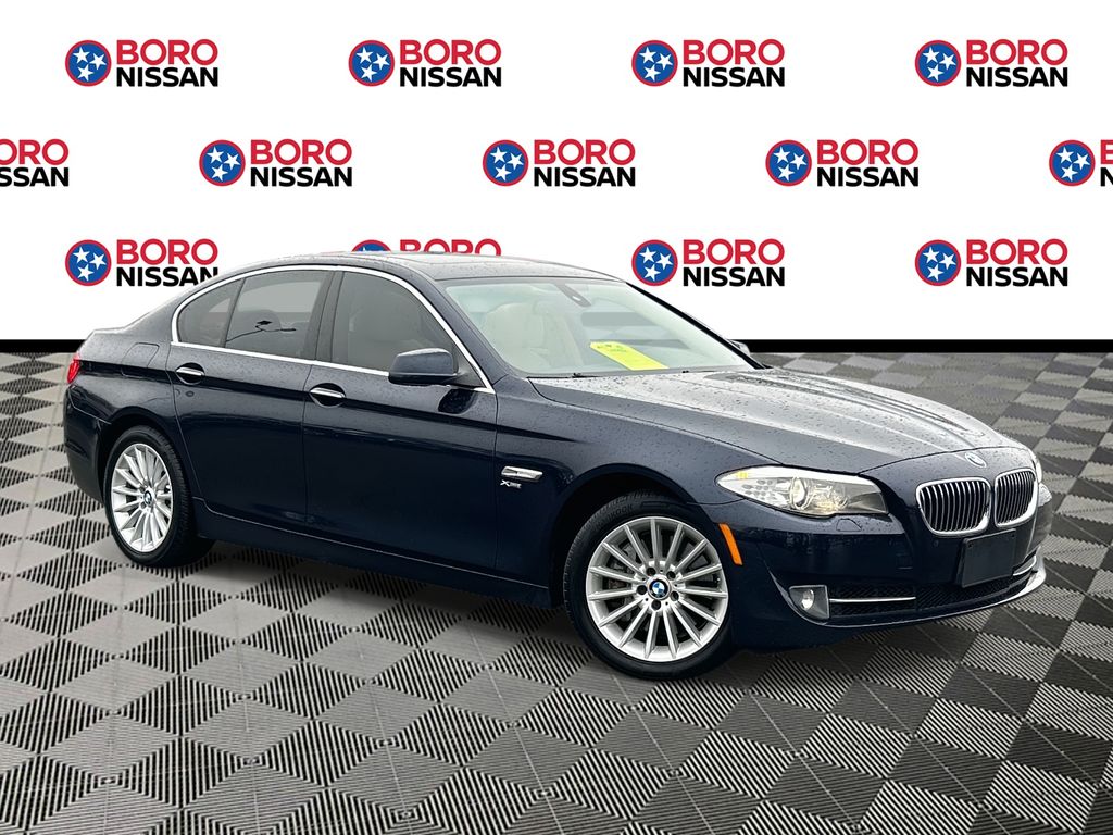 2012 BMW 5 Series 535i's photo