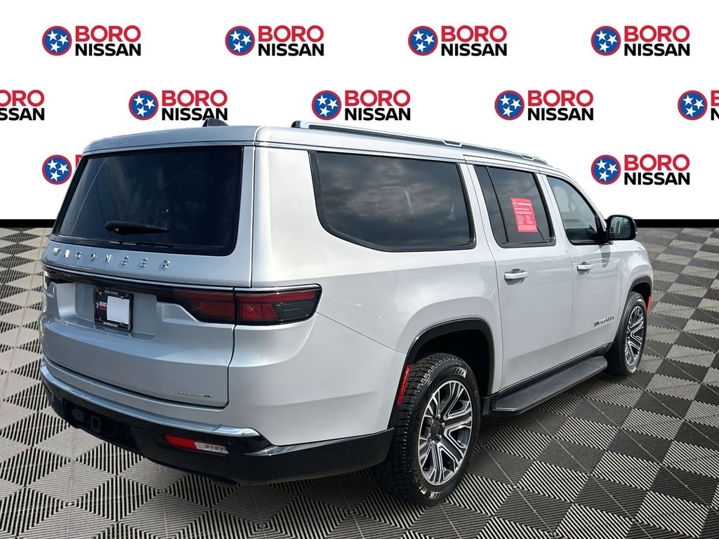 2024 Jeep Wagoneer L Series II photo 3