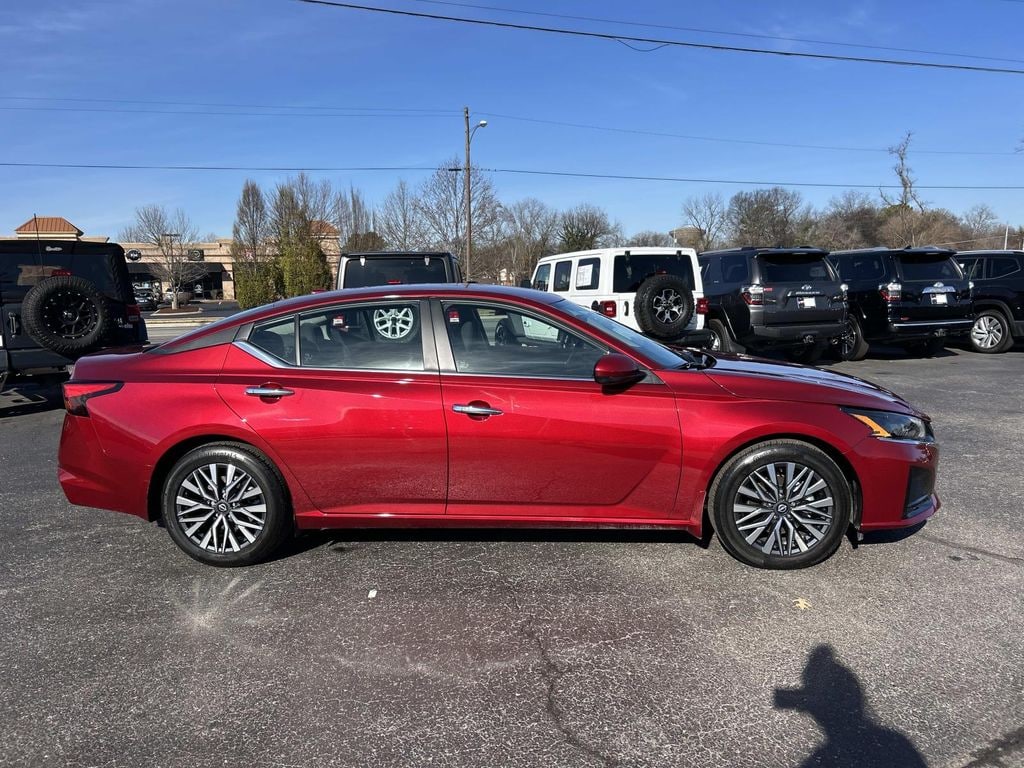 Certified 2023 Nissan Altima 2.5 SV Sedan