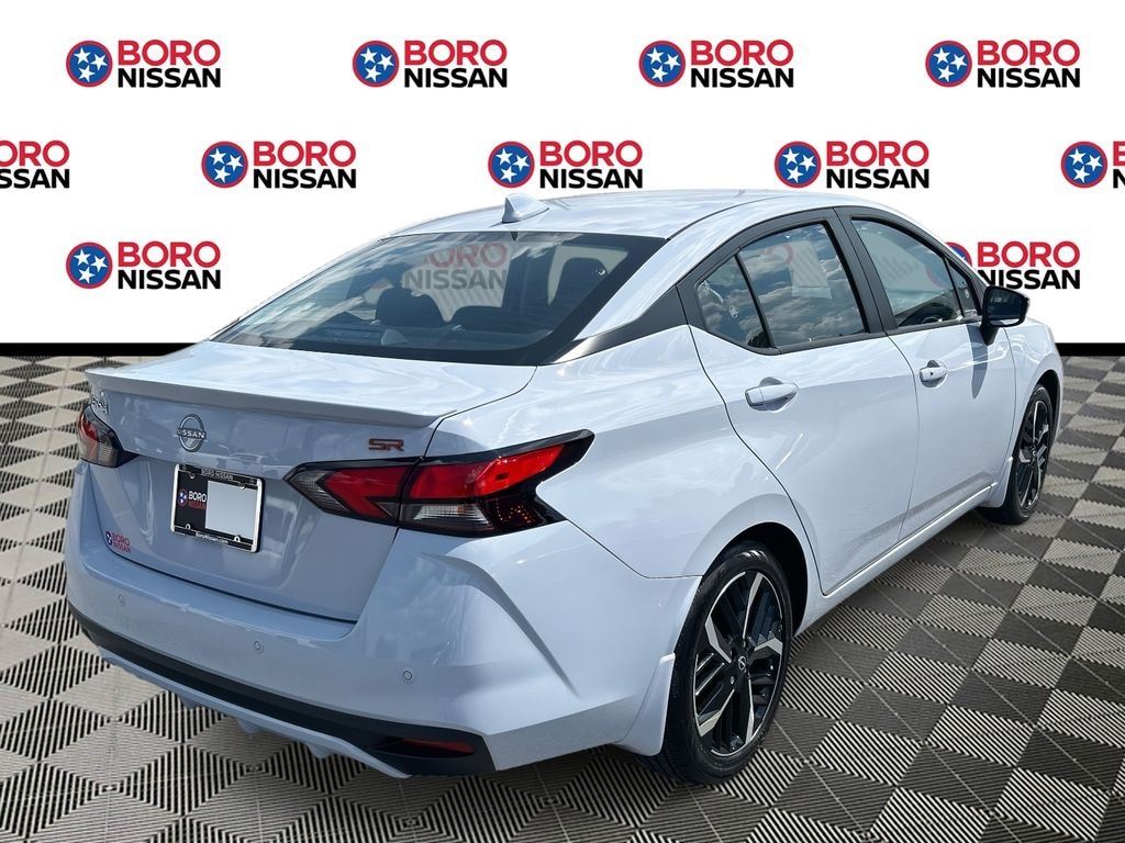 New 2025 Nissan Versa 1.6 SR Sedan