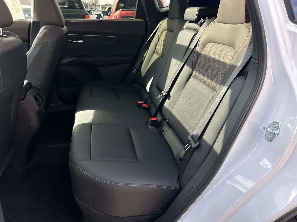 2026 Nissan Murano Platinum - Photo 22