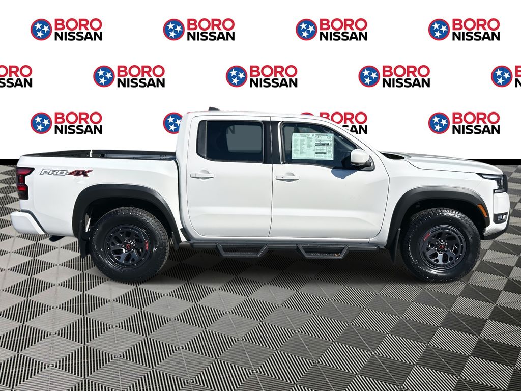 2026 Nissan Frontier PRO-4X photo 2