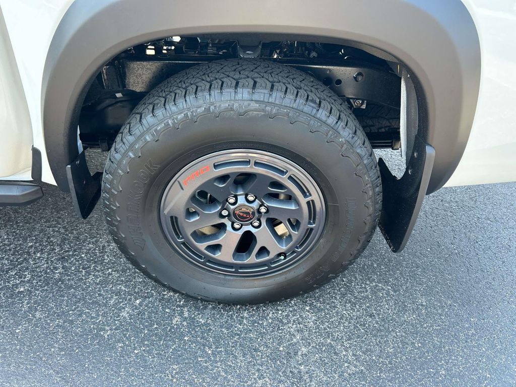 2026 Nissan Frontier PRO-4X - Photo 12