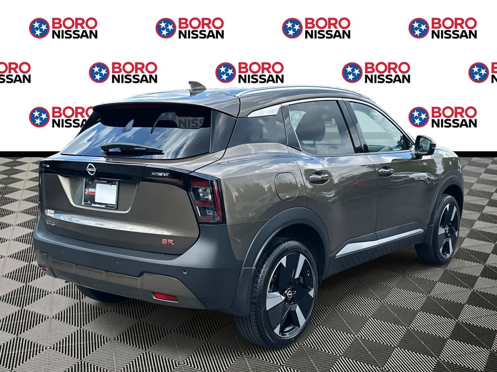 2025 Nissan Kicks SR photo 2
