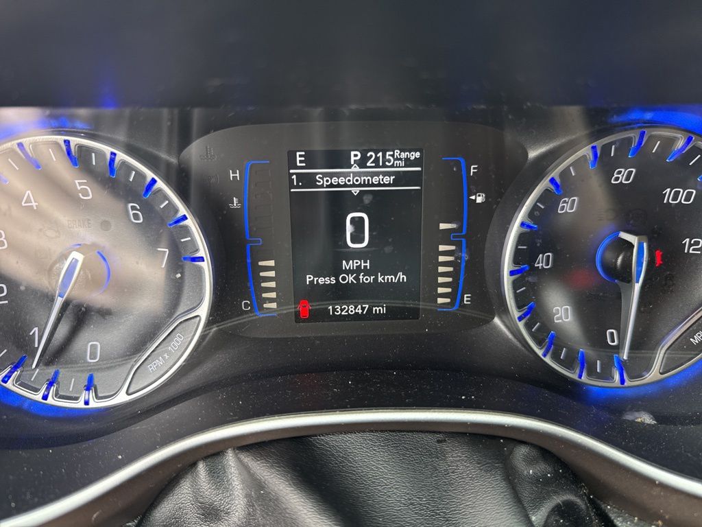 2019 Chrysler Pacifica Touring L's photo