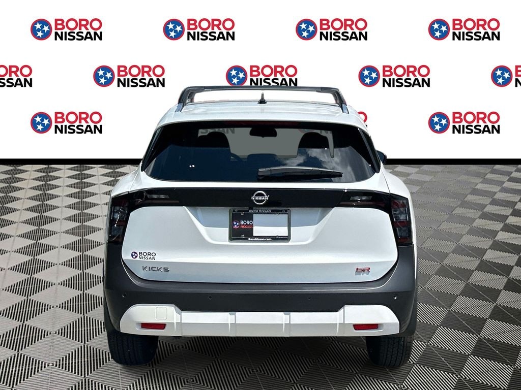 New 2026 Nissan Kicks SR SUV