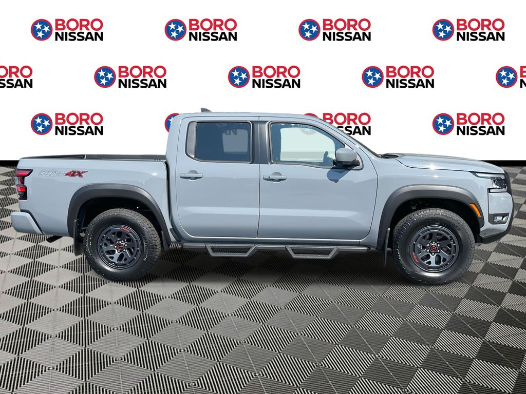 2026 Nissan Frontier PRO-4X photo 2