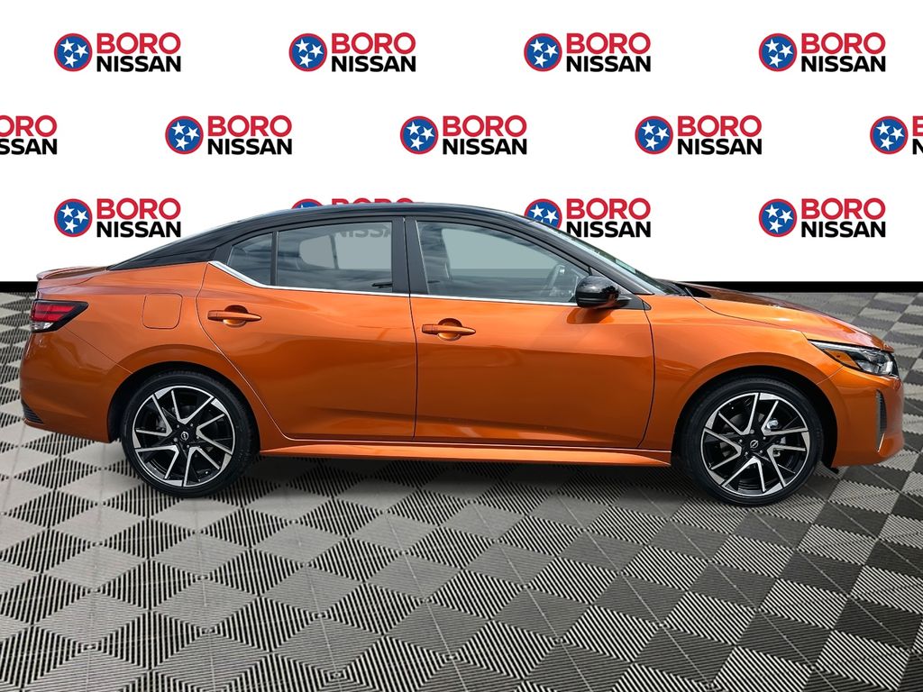 2025 Nissan Sentra SR photo 2