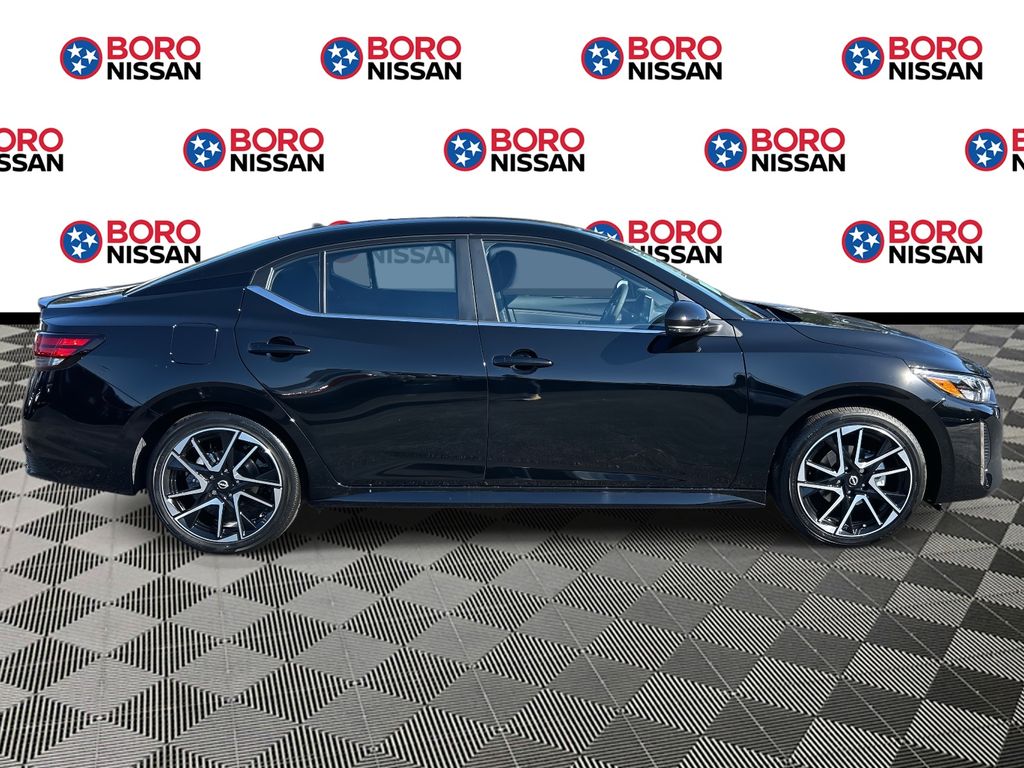 2025 Nissan Sentra SR photo 2