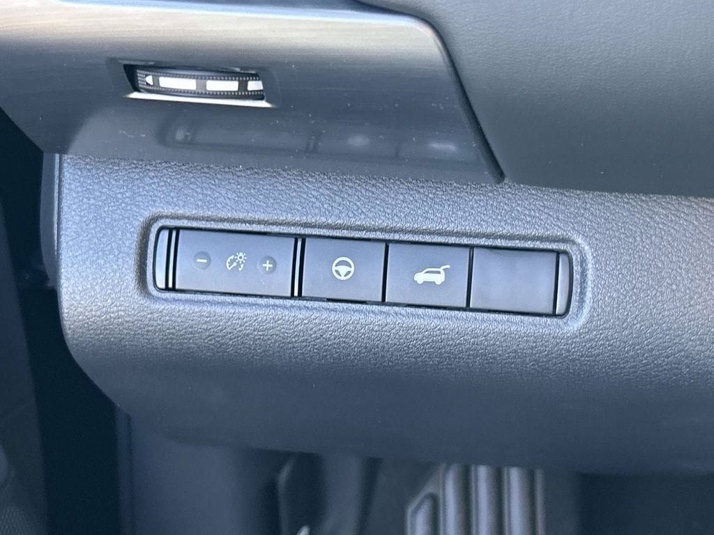 2026 Nissan Pathfinder SL - Photo 30