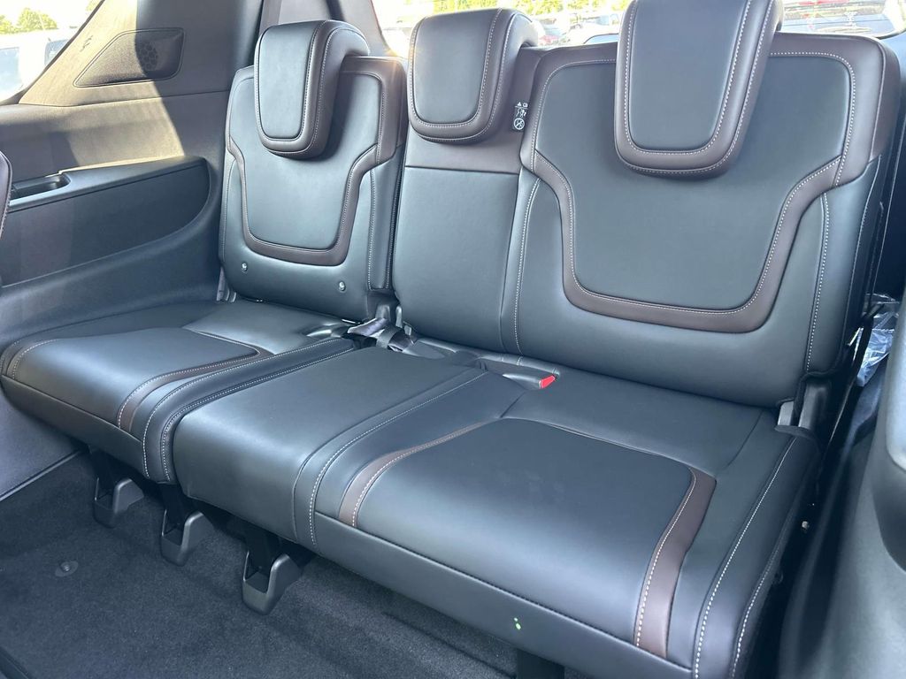 2026 Nissan Armada SL - Photo 22