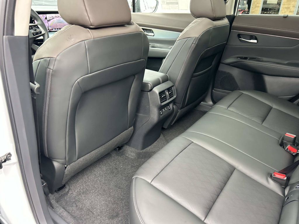 2026 Nissan Murano Platinum - Photo 19
