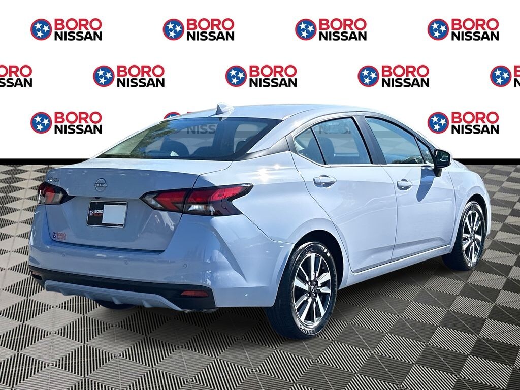 New 2025 Nissan Versa 1.6 SV Sedan