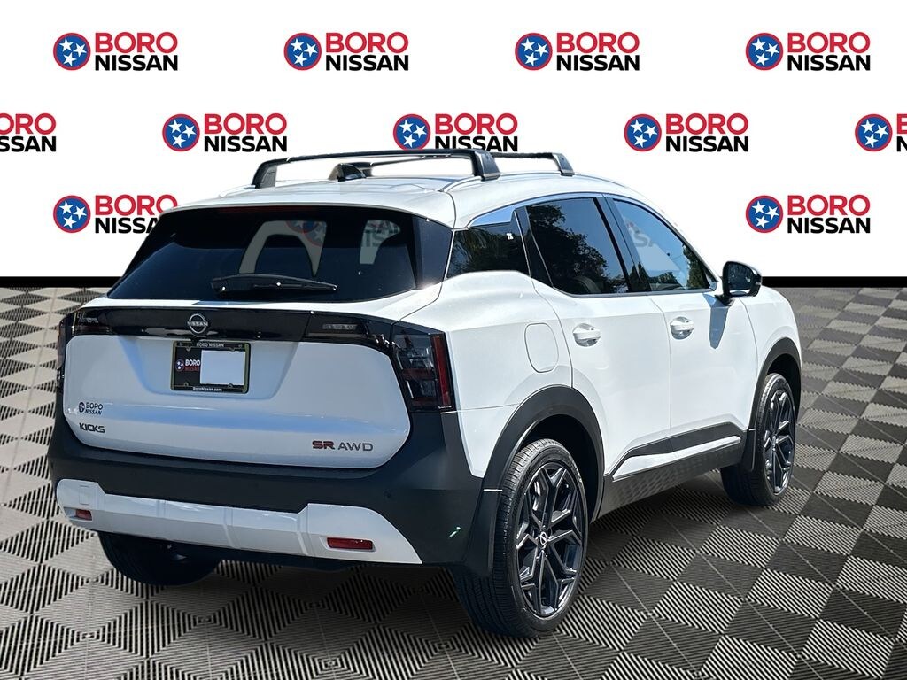 New 2026 Nissan Kicks SR SUV