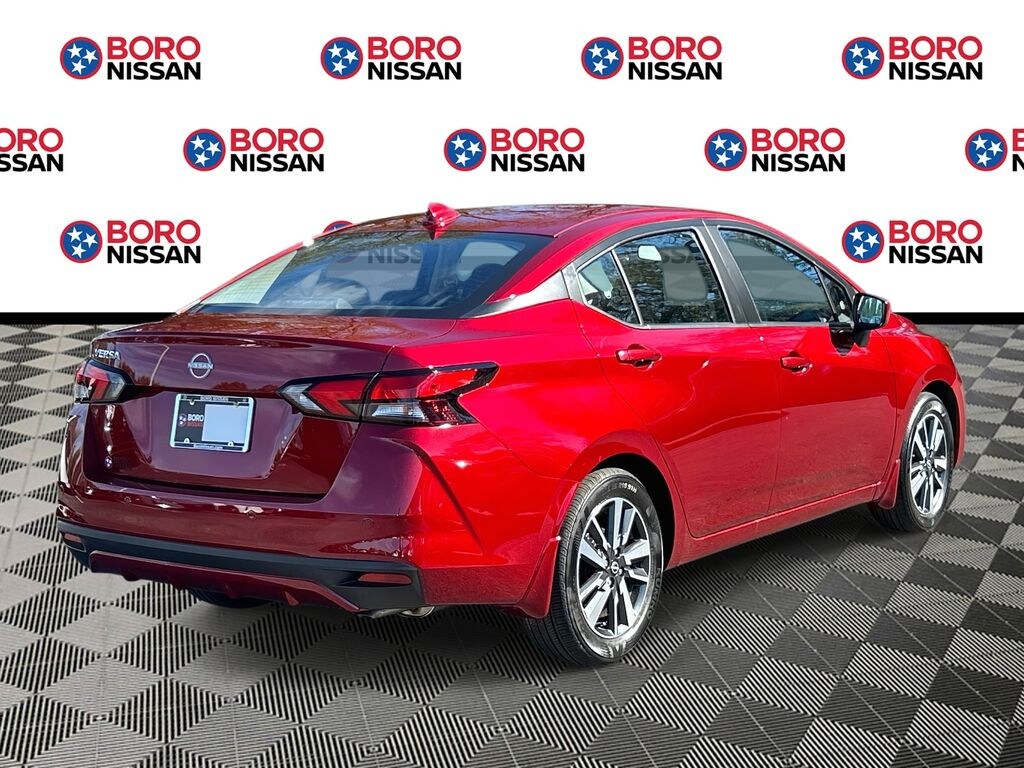 New 2025 Nissan Versa 1.6 SV Sedan