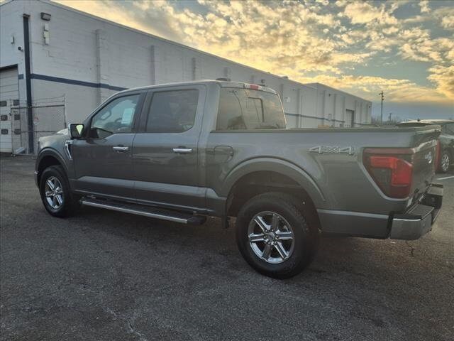 2024 Ford F-150 XLT photo 3