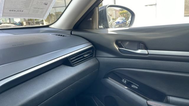 2024 Nissan Altima SR - Photo 12