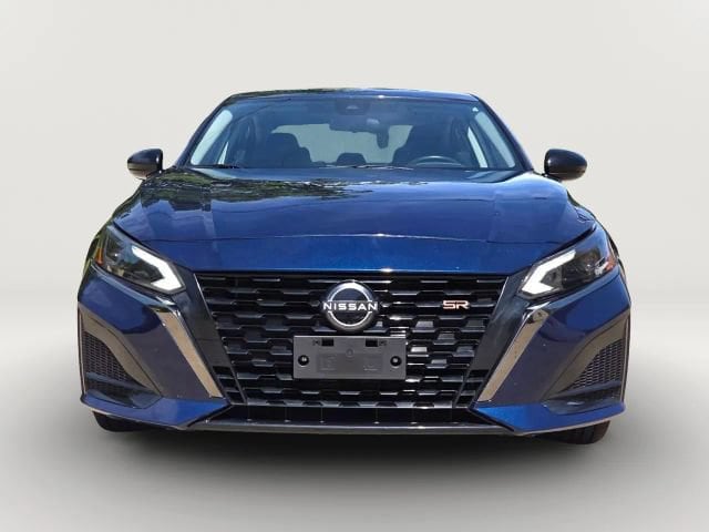 2024 Nissan Altima SR - Photo 6