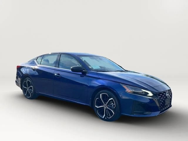 2024 Nissan Altima SR - Photo 7
