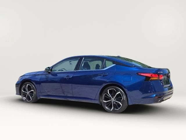 2024 Nissan Altima SR - Photo 32