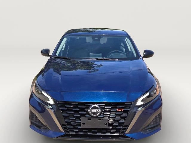 2024 Nissan Altima SR - Photo 30