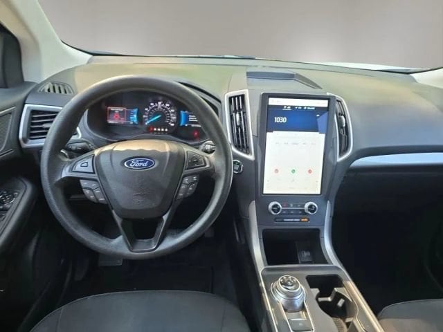 2022 Ford Edge SE - Photo 12