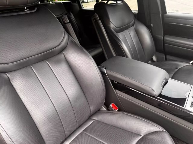 2023 Land Rover Range Rover SE - Photo 30
