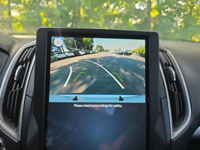 2022 Ford Edge SE - Photo 27