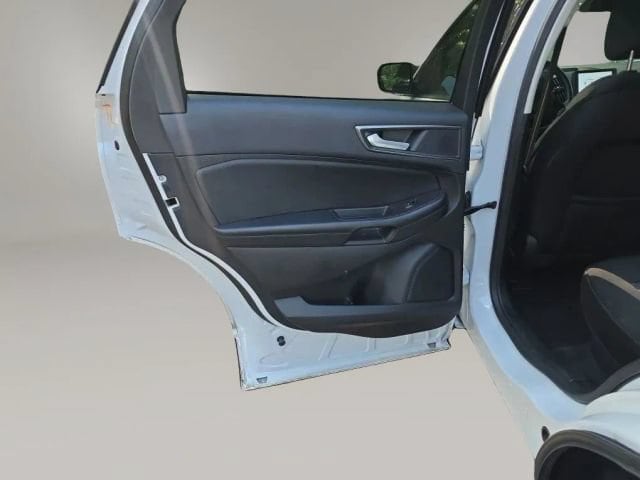 2022 Ford Edge SE - Photo 41