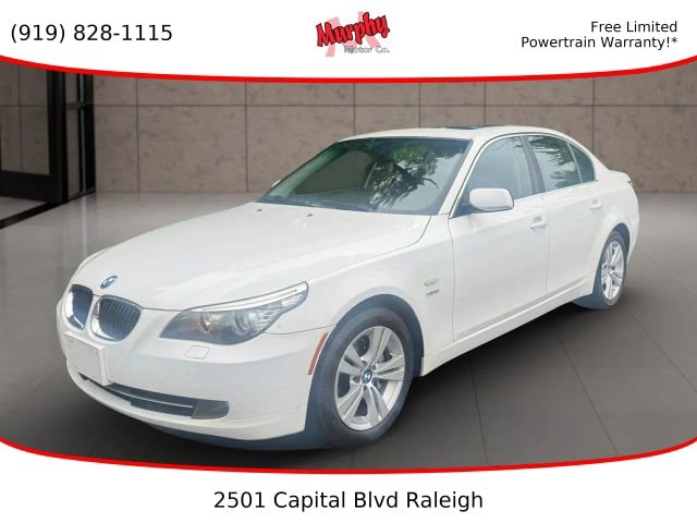 2010 BMW 5 Series 528i xDrive Sedan's photo