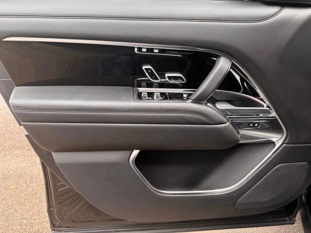 2023 Land Rover Range Rover SE - Photo 19