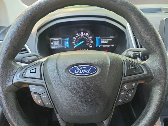 2022 Ford Edge SE - Photo 15