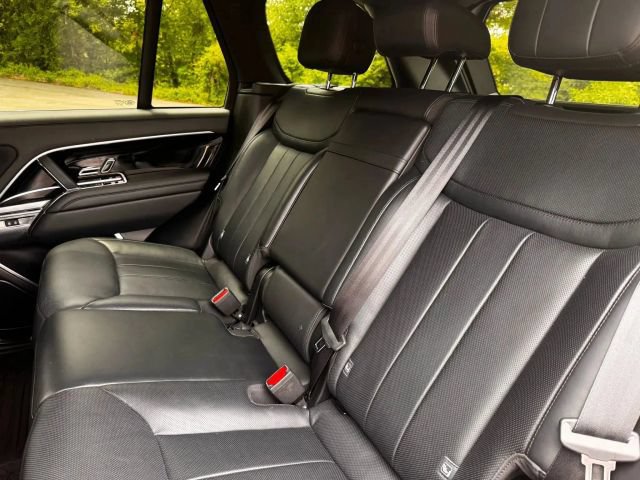 2023 Land Rover Range Rover SE - Photo 21