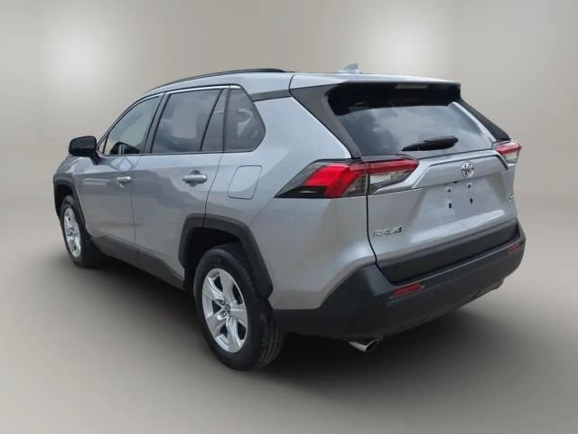 2019 Toyota RAV4 XLE - Photo 6