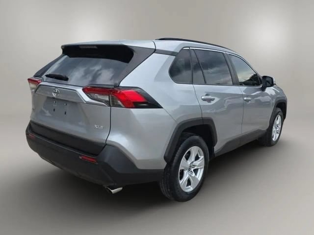 2019 Toyota RAV4 XLE - Photo 7
