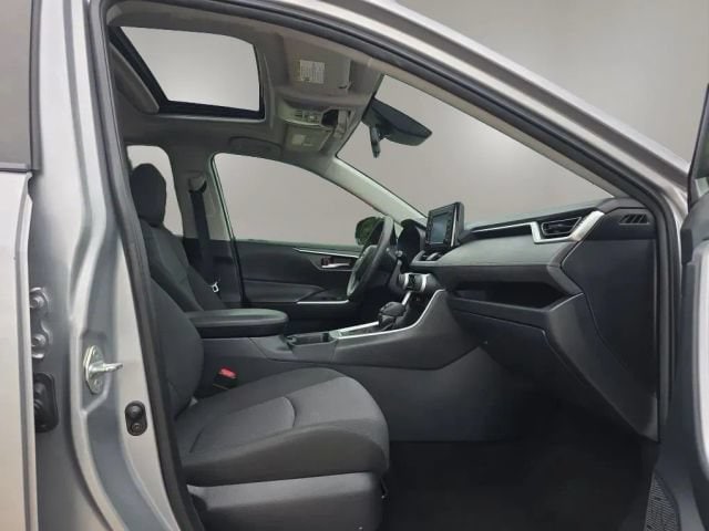2019 Toyota RAV4 XLE - Photo 43