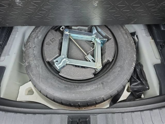 2019 Toyota RAV4 XLE - Photo 46