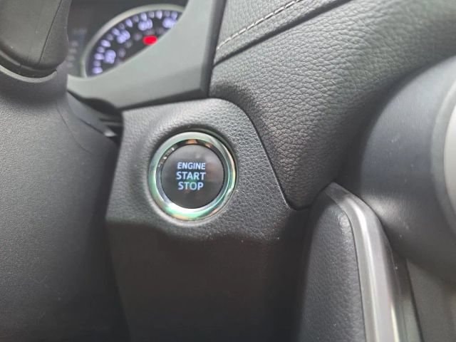 2019 Toyota RAV4 XLE - Photo 32