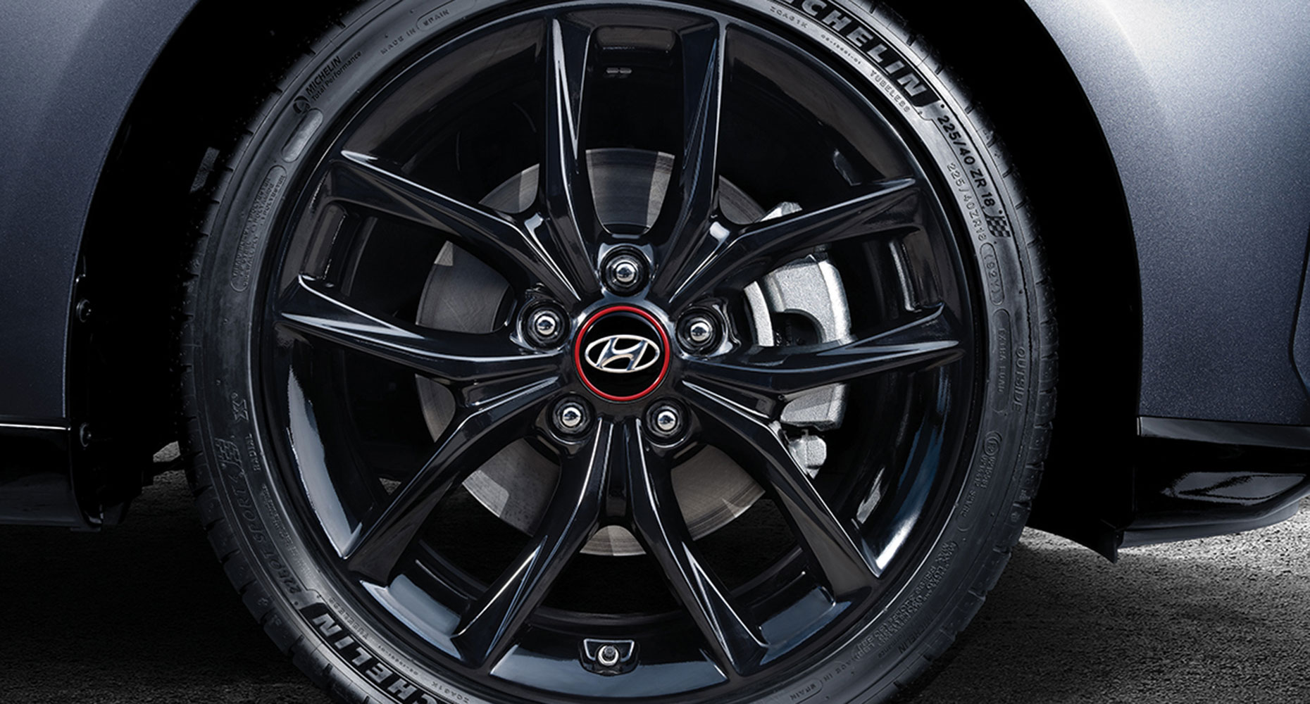 2019Veloster_Exterior_rims.jpg