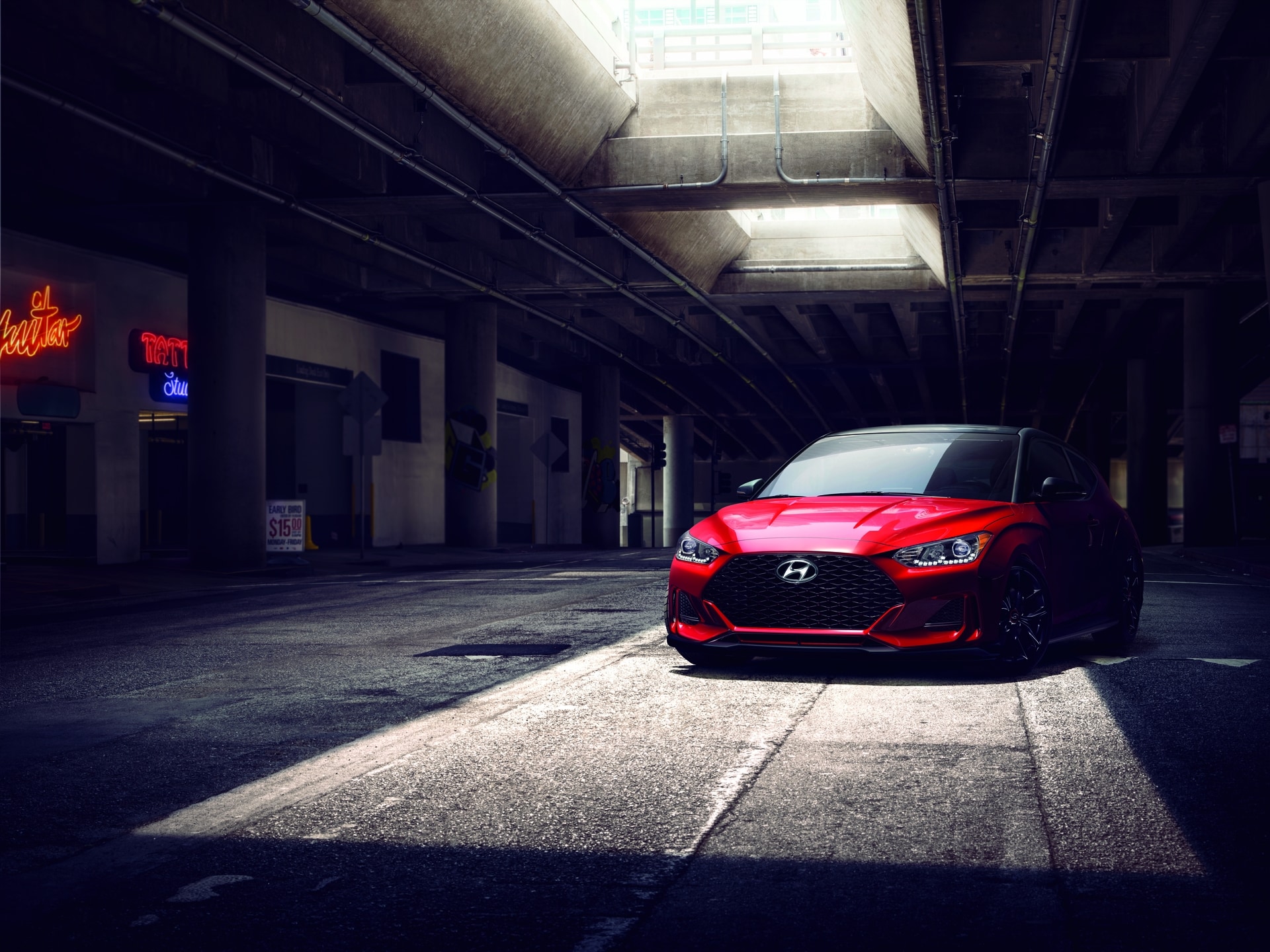 2019-veloster-exterior-cool-lighting.jpg