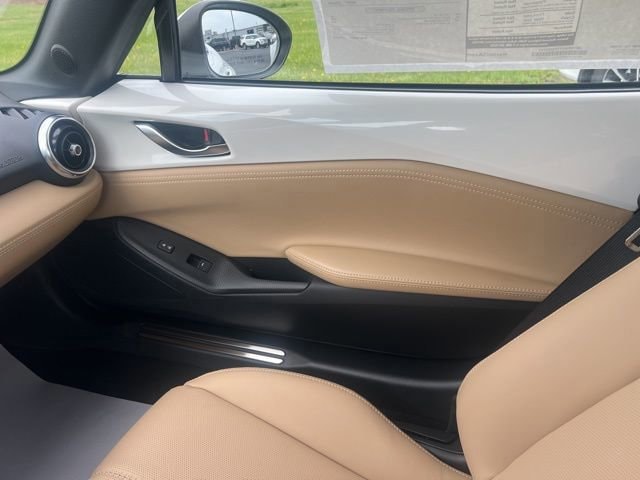 2026 Mazda MX-5 Miata Grand Touring - Photo 25
