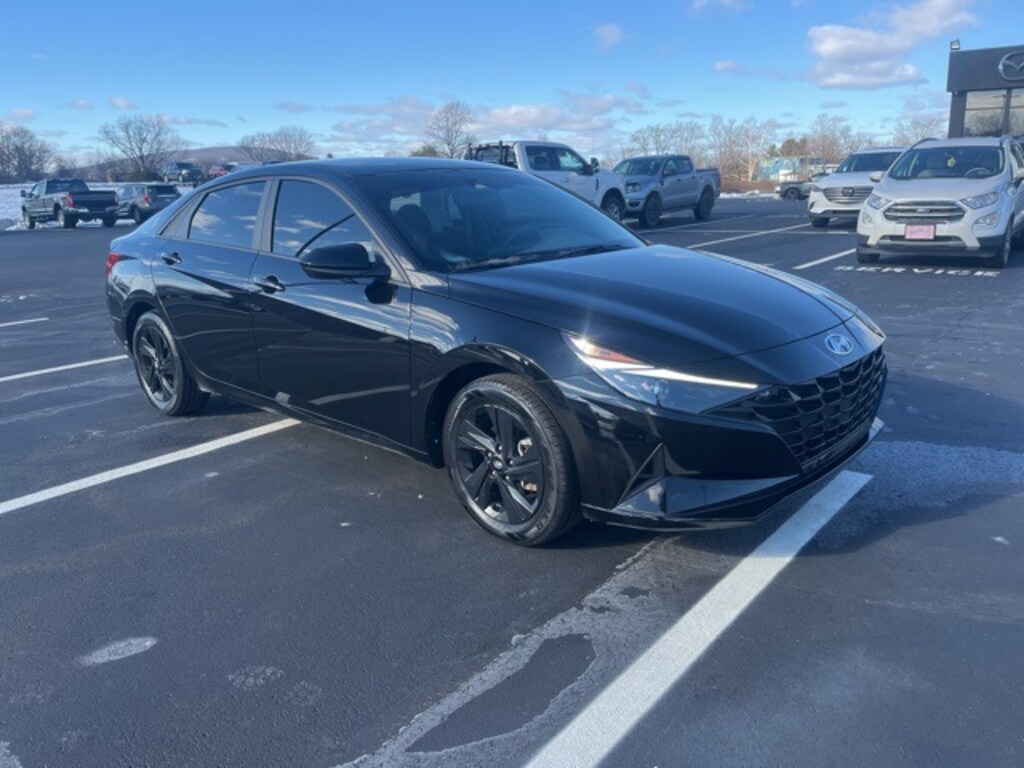 Used 2023 Hyundai Elantra HEV Blue Sedan